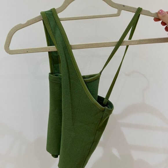 Green cross sleeveless camisole top - Picture 6 of 6